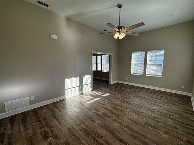 Building Photo - 939 W Frey