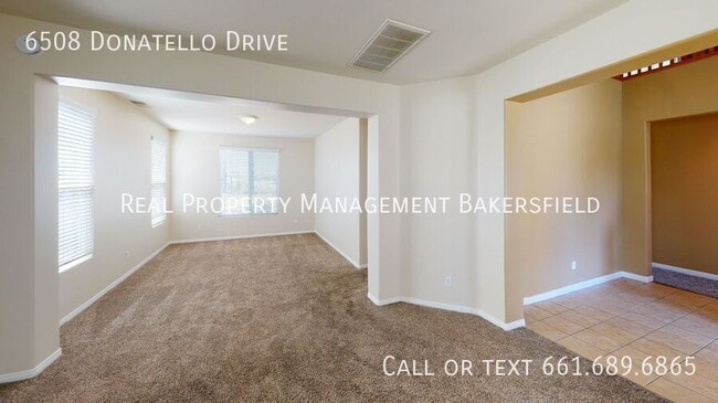 Building Photo - 6508 Donatello Dr