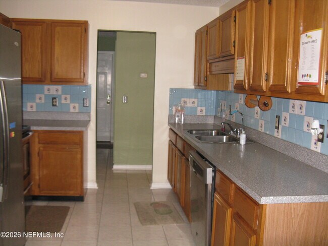 Building Photo - 8464 3 Creeks Blvd