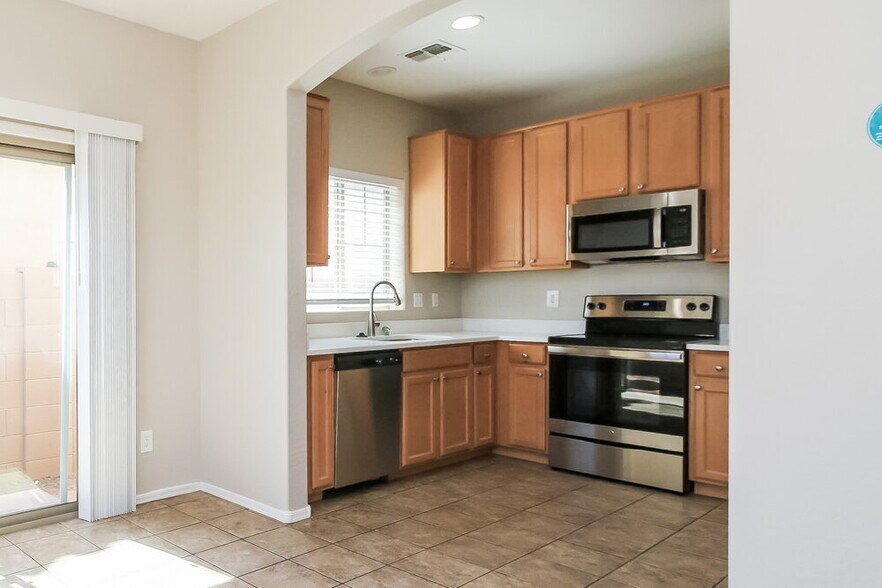 Building Photo - 407 N Ranger Ct