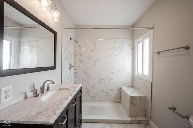 Building Photo - 3117 N Park Ave