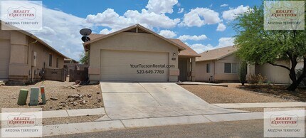 Building Photo - Valencia Rd & Headley Rd 3/2 - July move in special! - All tile floors and updated kitchen