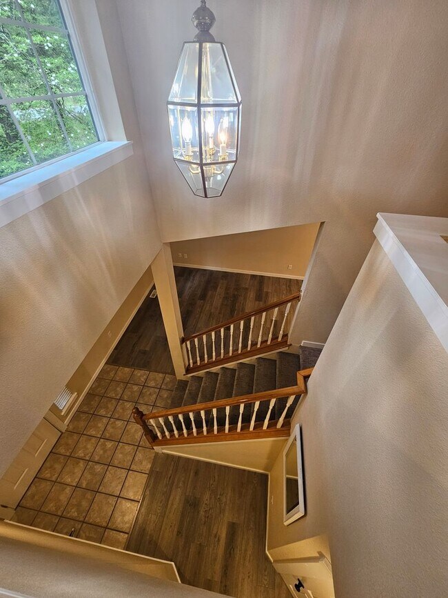 Building Photo - A Private Sanctuary with Perfect Proximity