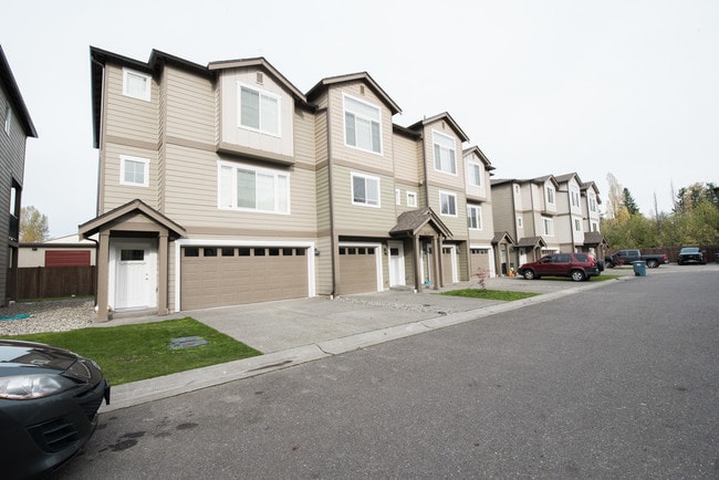 Building Photo - Wynstone Townhomes