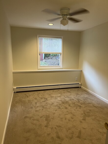 bedroom - 97 Gallows Hill Rd