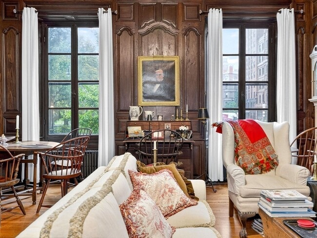 Building Photo - 93 Beacon St