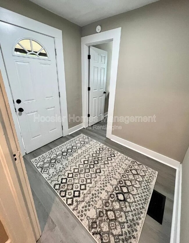 Building Photo - 5128 Primrose Ave