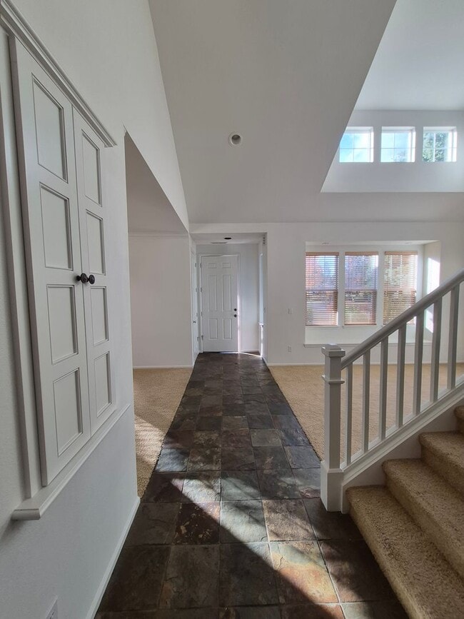 Building Photo - 3 Bed 2.5 Bath - The Parks at Broken Top.