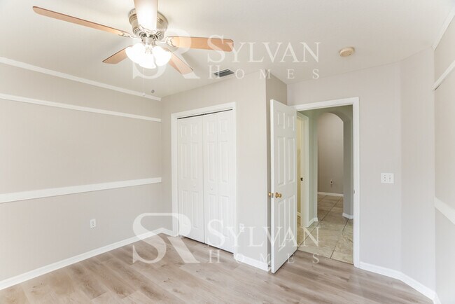 Building Photo - 10522 Juliano Dr