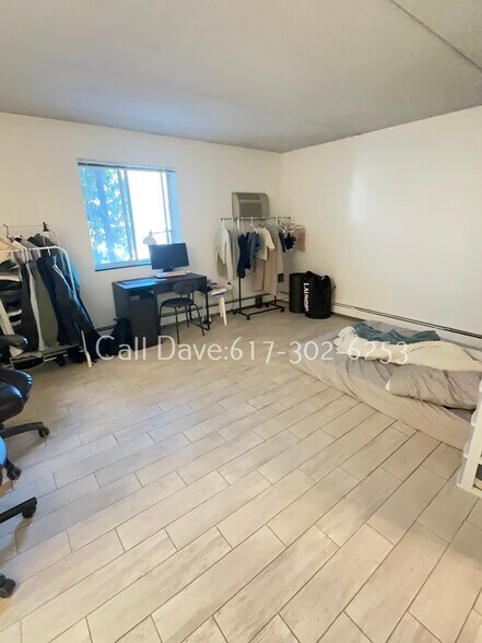 Building Photo - 80 Gardner St