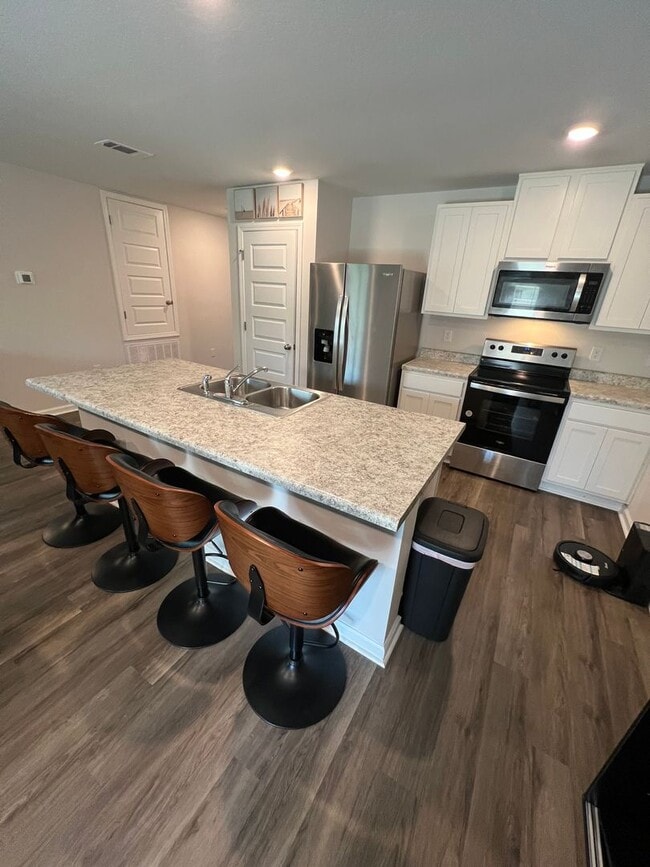 Building Photo - Beautiful, Pace 3/2 Home  with Playgrounds...