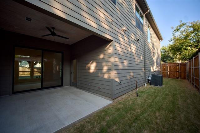 Building Photo - 5445 Terry St