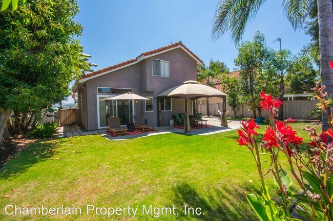 Building Photo - 4 br, 2.5 bath House - 1837 Paseo Del Lago...