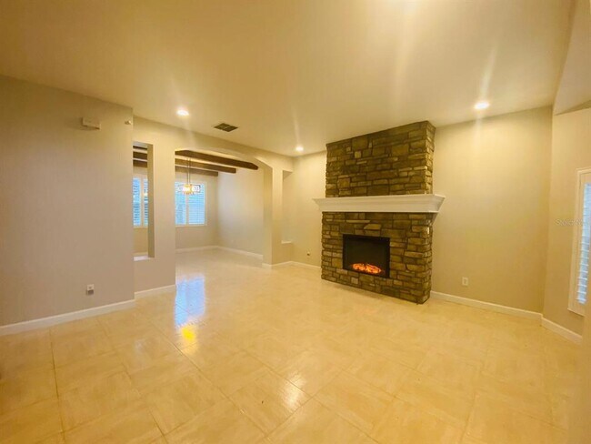 Building Photo - 3838 Regents Way