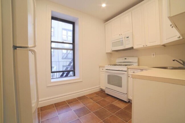 Building Photo - 2 bedroom in NEW YORK NY 10027