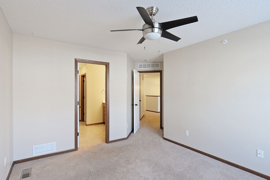 Building Photo - 9540 Washington Boulevard