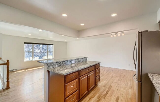 Building Photo - 375 S Krameria St
