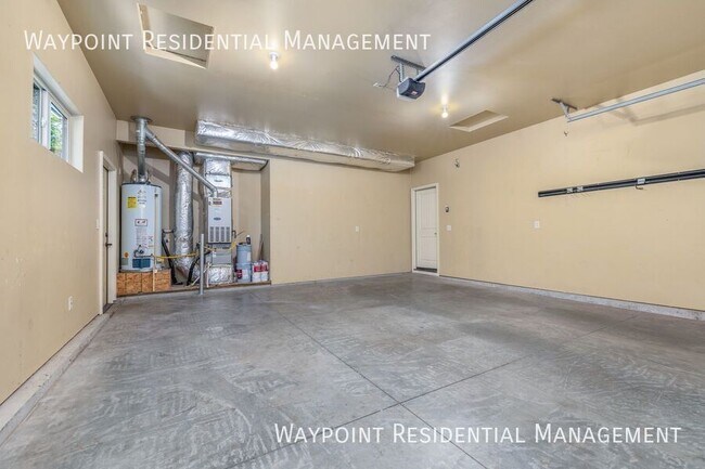 Building Photo - 5956 N Bremerton Pl