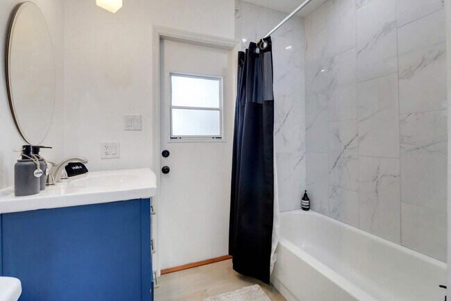 Building Photo - 1514 Forest Lakes Blvd