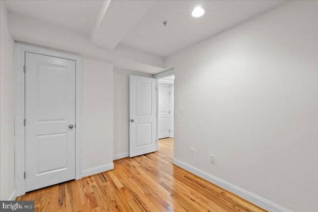 Building Photo - 739 Newton Pl NW