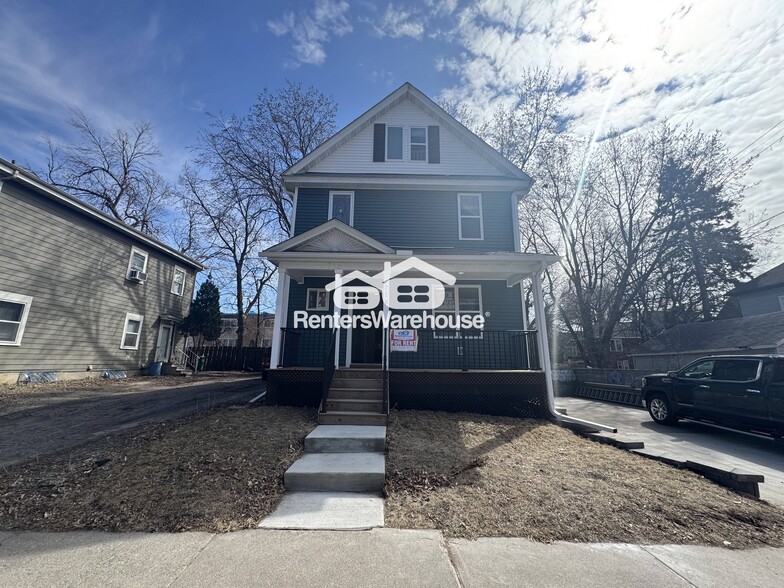 Primary Photo - 718 SE 8th Ave