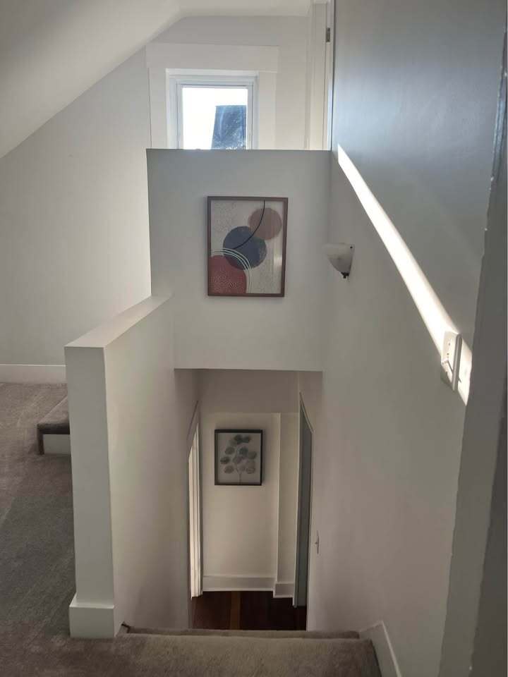 Landing with decor - 44 N Spring St