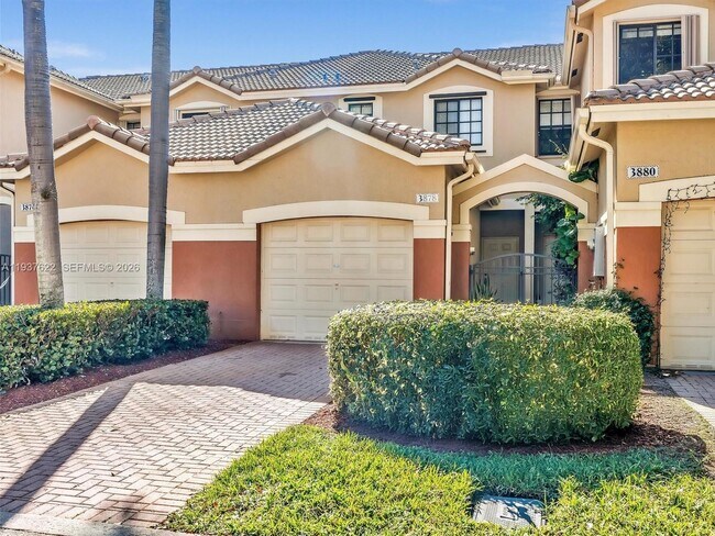 Building Photo - 3878 Tree Top Dr