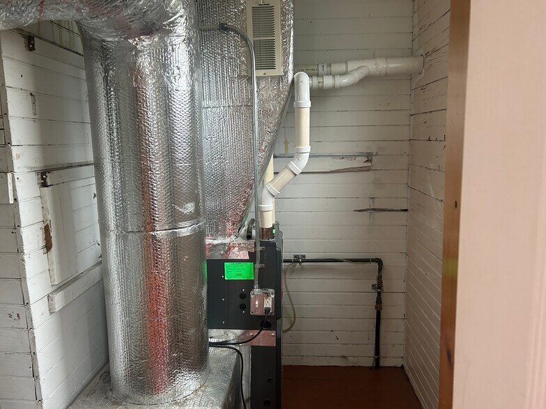 Building Photo - 91 Ward St