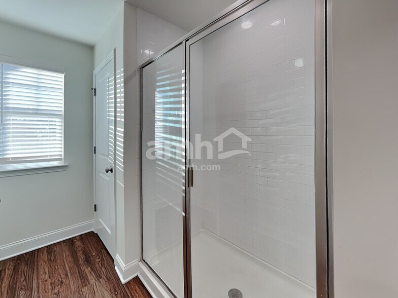 Building Photo - 119 Fairway Crossing Way