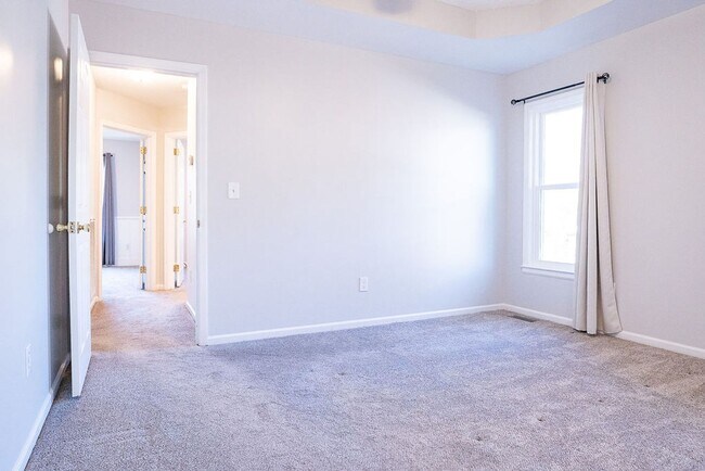 Building Photo - Spacious 3BR on Oversized Fenced Lot | GREAT PRICE!