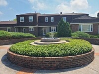 Building Photo - Charming Two Bedroom Condo in Saint Joseph