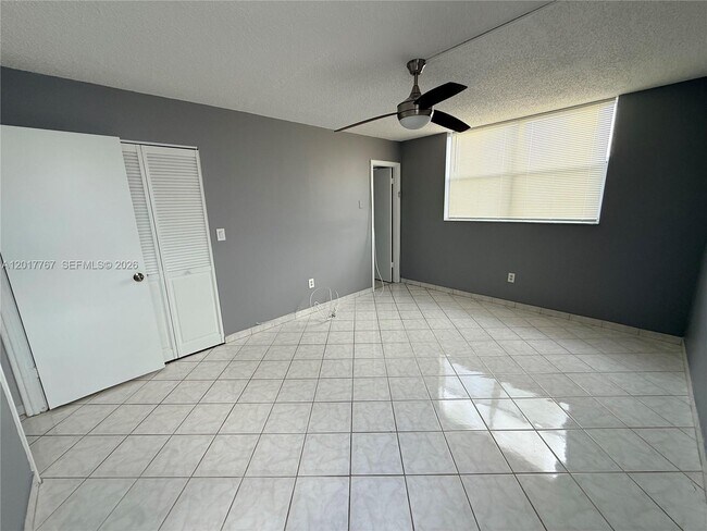 Building Photo - 1820 SW 81st Ave