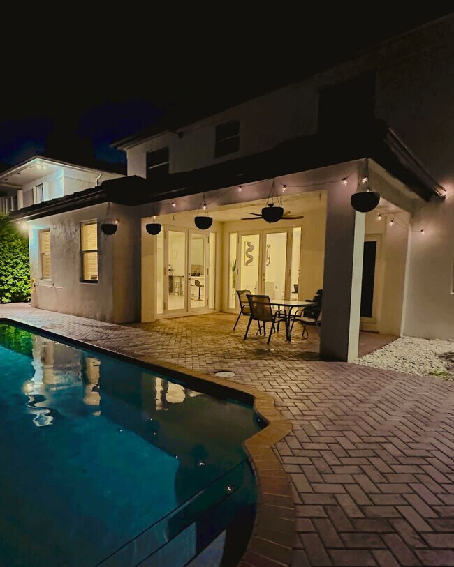 Building Photo - 15270 SW 115th Terrace