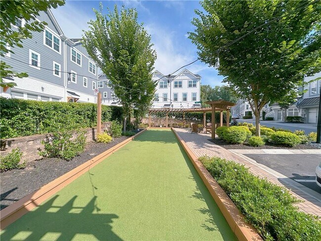 Building Photo - 1297 Ascot Ter