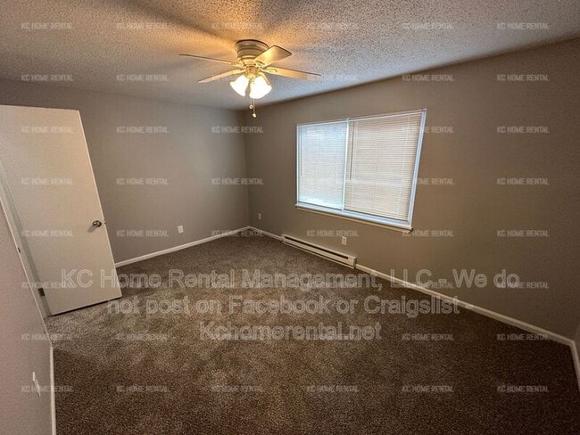 Building Photo - 551 N Somerset Terrace