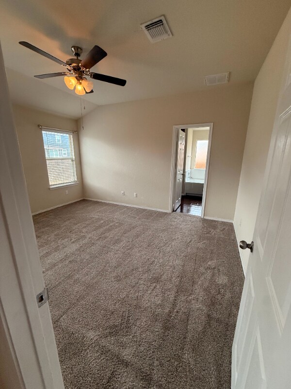 Building Photo - 3217 Beutel Rd