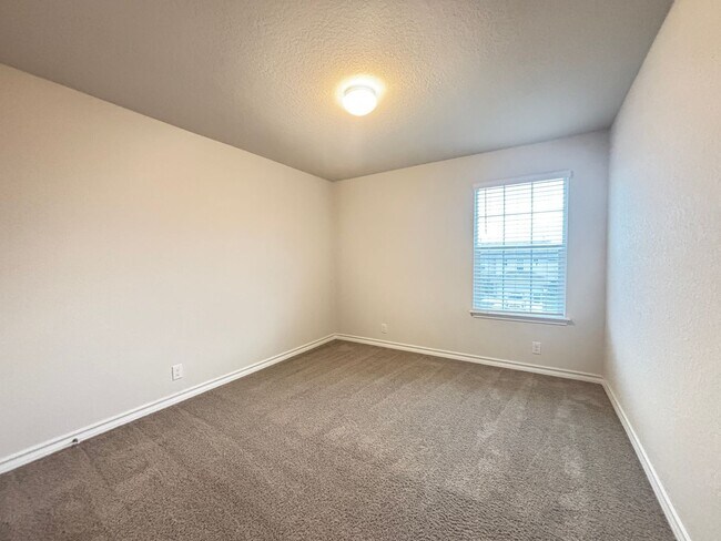 Building Photo - 5-Bedroom Home with Solar, Water Softener ...