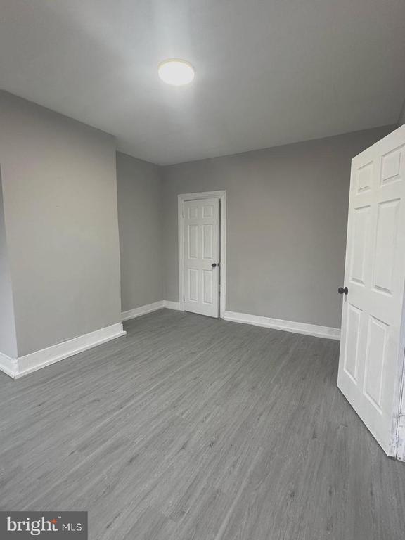 Building Photo - 102 Spring St