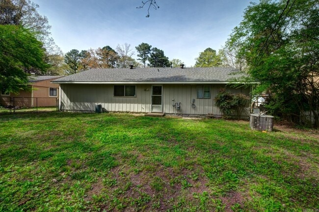 Building Photo - 7815 Moore Dr