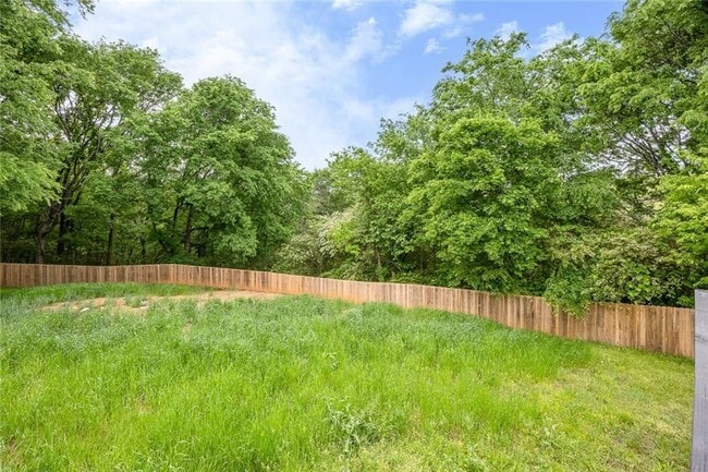 Building Photo - 14 1/2 Tumlin Dr