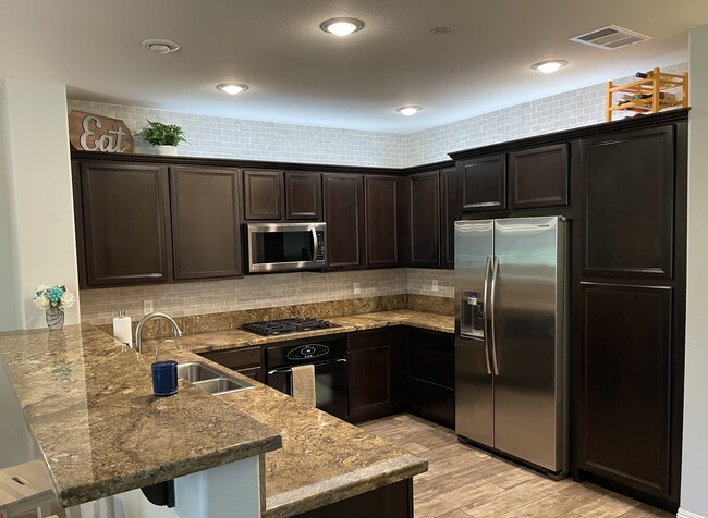 Primary Photo - 11346 Bedford Commons Dr