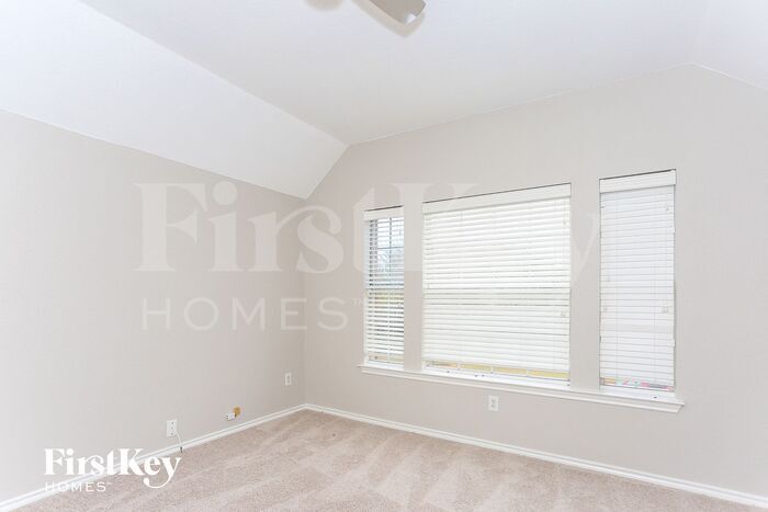 Building Photo - 6805 Longmeadow Dr
