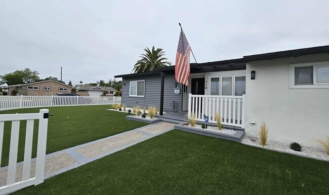 Building Photo - 114 S Emerald Pl