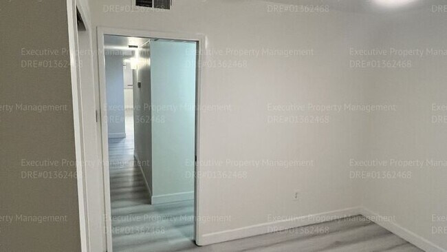 Building Photo - Remodeled 3 bedroom/ 2 bathroom home *MOVE IN SPECIAL OAC*