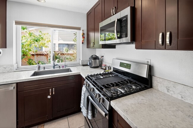 Building Photo - 9536 Bayamon Rd