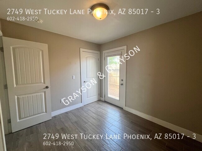 Building Photo - 2749 W Tuckey Ln