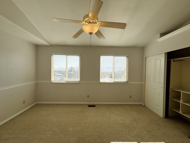 Building Photo - 10152 Snow Iris Way