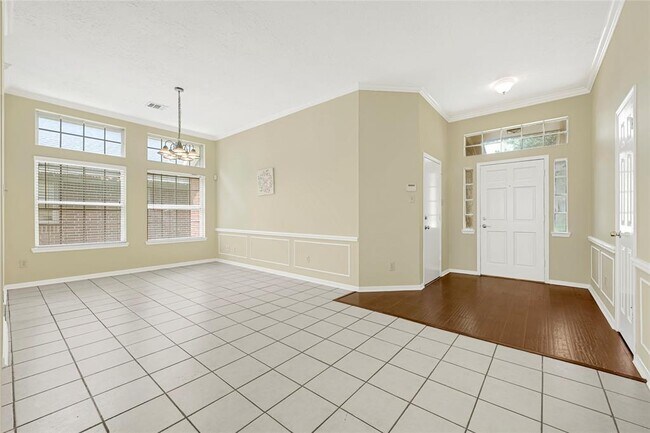 Building Photo - 7914 Rothesay Chase Rd