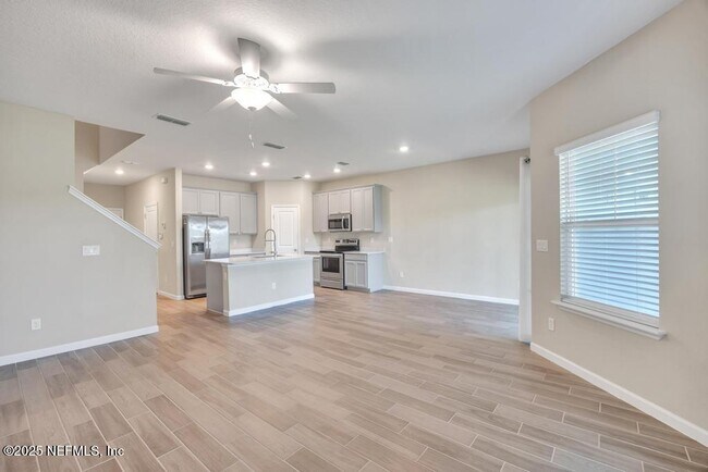 Building Photo - 133 Appleton Ct