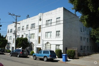 Building Photo - 2514 Piedmont Ave